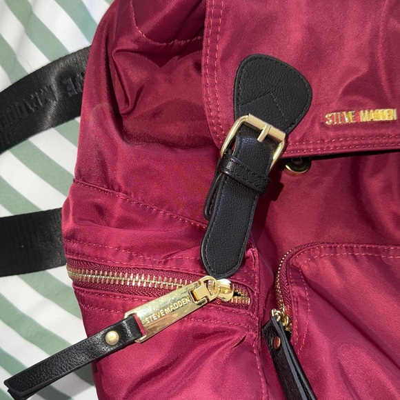 Steve Madden Maroon Backpack with Black Accents - Picture 2 of 6